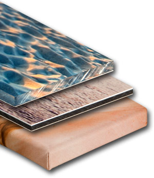 Materialvielfalt der Pixum Fotoposter und Fotoleinwände